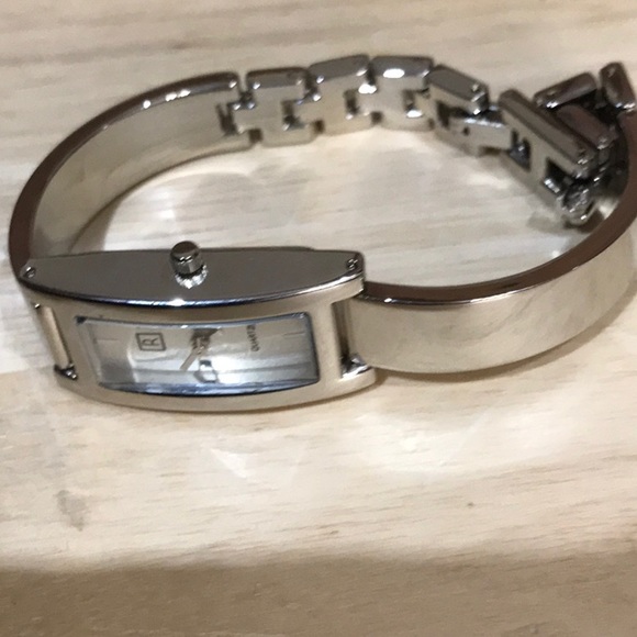 Reitmans Watch - never worn! - Picture 8 of 14